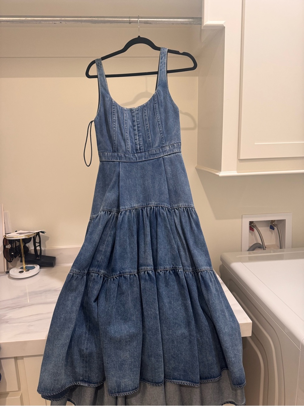 Alice & Olivia DIANA STRUCTURED MIDI DRESS - Picture 4 of 4